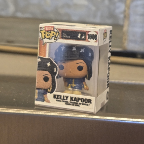 Funko Itty Bitty Pop! The Office Kelly Kapoor Figure - Picture 2 of 6